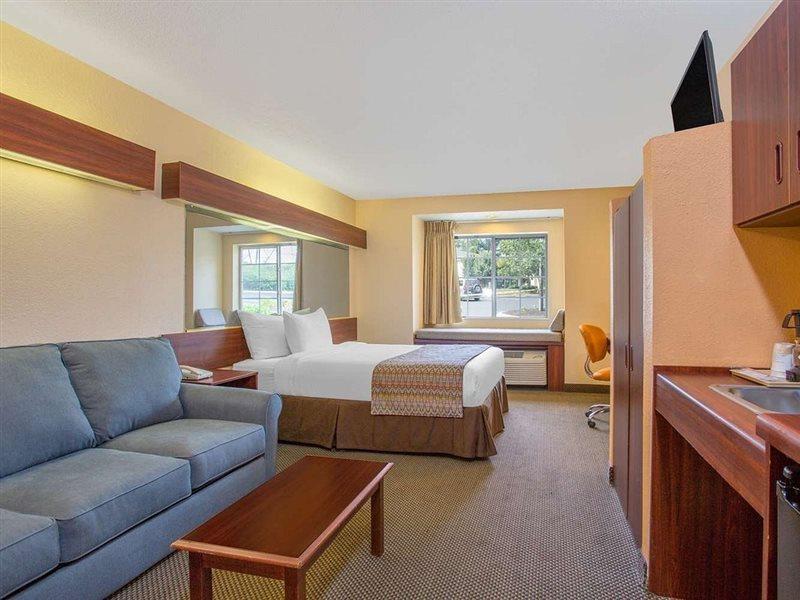 Microtel Inn & Suites By Wyndham Kannapolis/Concord Exterior photo