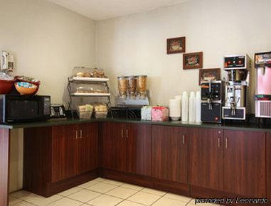 Microtel Inn & Suites By Wyndham Kannapolis/Concord Restaurant photo
